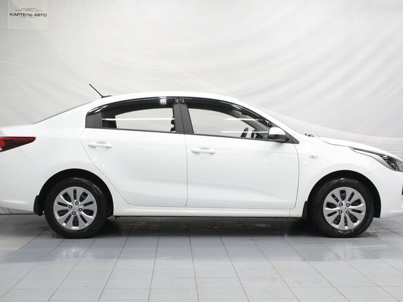 2020 Kia Rio IV, белый, 1549000 рублей - вид 2