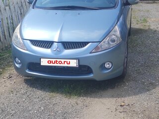2007 Mitsubishi Grandis I, зелёный, 700000 рублей, вид 2