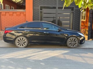 2011 Hyundai Sonata VI (YF), чёрный, 720000 рублей, вид 2
