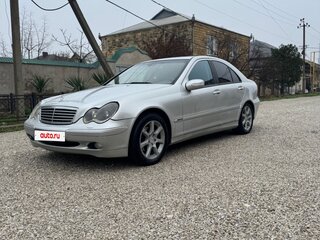 2004 Mercedes-Benz C-Класс 180 II (W203), серебристый, 599000 рублей, вид 3
