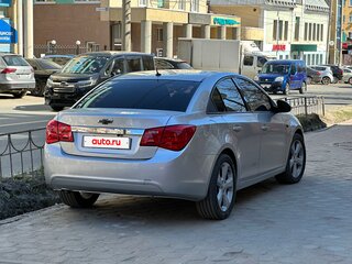 2011 Chevrolet Cruze I, серебристый, 700000 рублей, вид 5