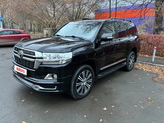 2015 Toyota Land Cruiser 200 Series Рестайлинг 2, чёрный, 5100000 рублей, вид 1