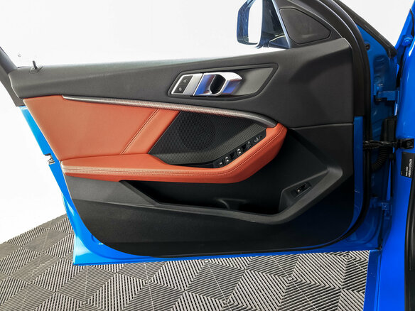 2019 BMW 1 серии M135i xDrive III (F40), синий, 3150000 рублей - вид 18