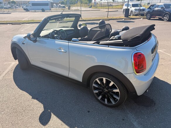 2020 Mini Cabrio Cooper III Рестайлинг, серый, 2700000 рублей - вид 5