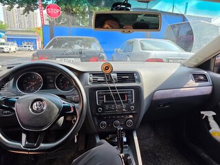 2015 Volkswagen Jetta VI Рестайлинг, коричневый, 725000 рублей, вид 3