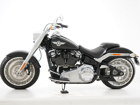 2017 Harley-Davidson Fat Boy, чёрный, 1450000 рублей, вид 3