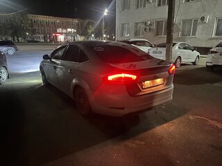 2012 Ford Mondeo IV Рестайлинг, серебристый, 620000 рублей, вид 4