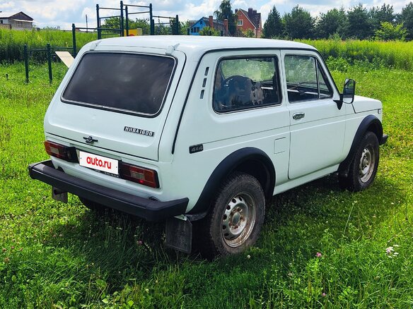 1992 Lada (ВАЗ) 2121 (4x4) I, белый - вид 2