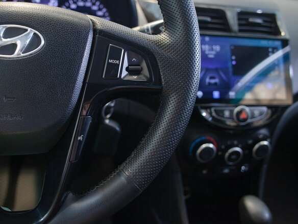 2011 Hyundai Solaris I, белый - вид 25