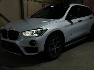 2017 BMW X1 18i sDrive II (F48), белый, 1990000 рублей, вид 3