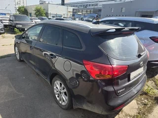 2018 Kia Ceed II Рестайлинг, чёрный, 930000 рублей, вид 3