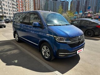 2021 Volkswagen Caravelle T6 Рестайлинг, синий, 7700000 рублей, вид 3