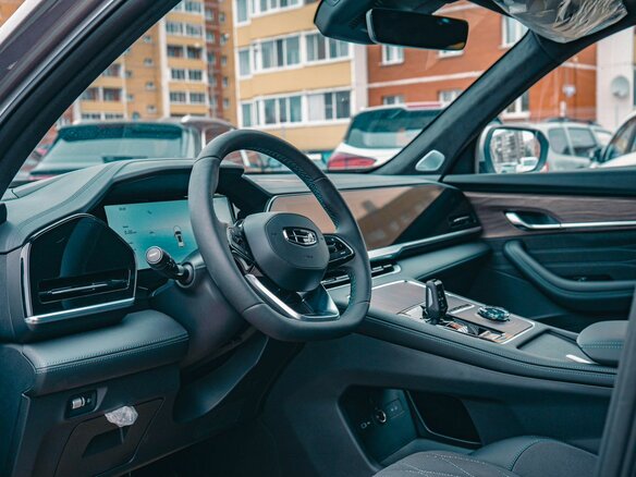 2025 Geely Monjaro I, серебристый, 4954990 рублей - вид 8