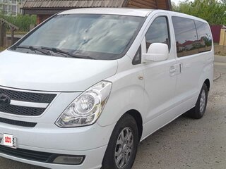 2011 Hyundai Grand Starex I, белый, 1350000 рублей, вид 3