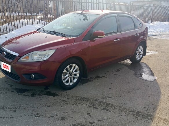 2008 Ford Focus II Рестайлинг, красный, 350000 рублей