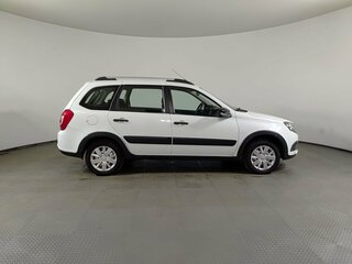 2020 Lada (ВАЗ) Granta Cross I Рестайлинг, белый, 575000 рублей, вид 4