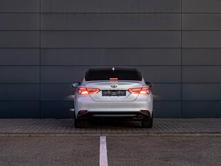 2018 Toyota Camry VIII (XV70), белый, 3595000 рублей, вид 5