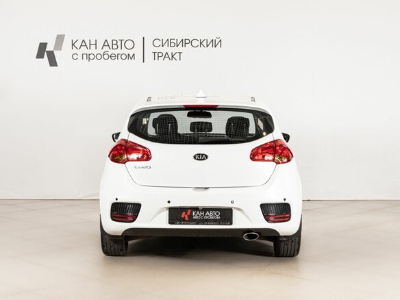 2018 Kia Ceed II Рестайлинг, белый - вид 3