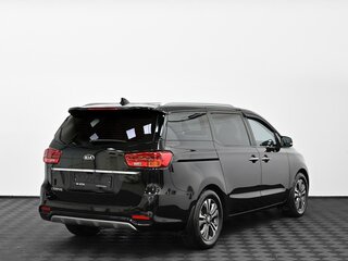 2018 Kia Carnival III, чёрный, 2145000 рублей, вид 2