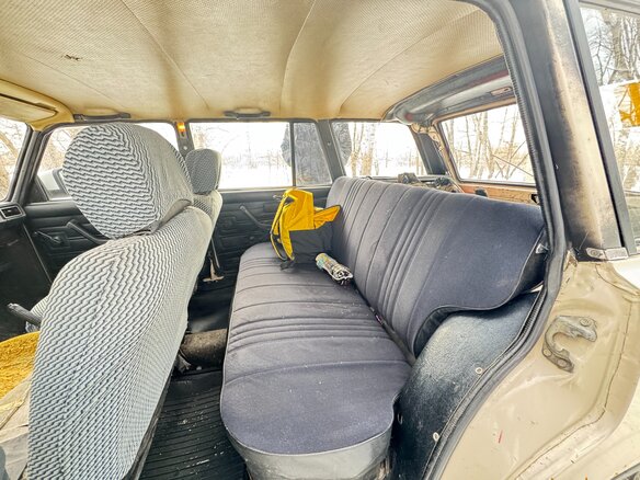 1995 Lada (ВАЗ) 2104 5-speed, бежевый, 100000 рублей - вид 27