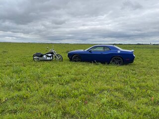 2018 Dodge Challenger III Рестайлинг 2, синий, 3300000 рублей, вид 3
