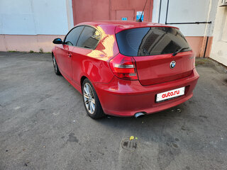 2008 BMW 1 серии 120i I (E81/E82/E87/E88) Рестайлинг, красный, 1000000 рублей, вид 5