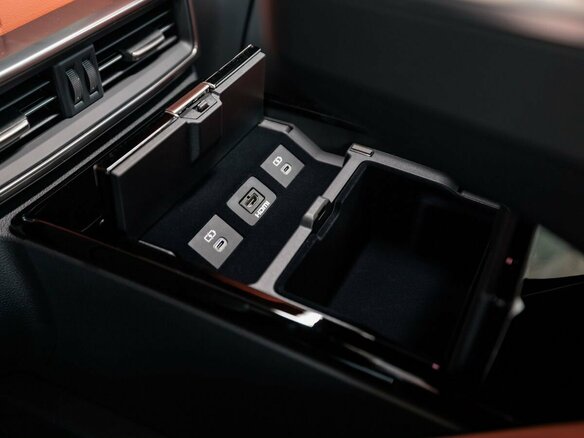 2026 Lexus LX 600 IV, чёрный, 22990000 рублей - вид 26