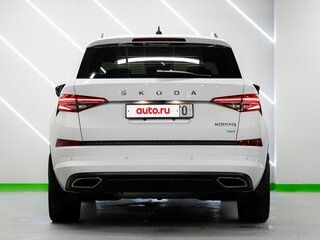 2023 Skoda Kodiaq I Рестайлинг, белый, 4100000 рублей, вид 4