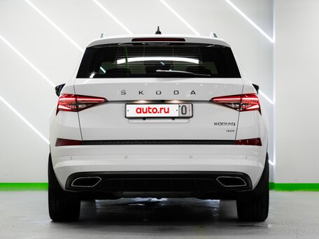 2023 Skoda Kodiaq I Рестайлинг, белый, 4100000 рублей, вид 4