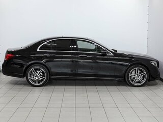 2019 Mercedes-Benz E-Класс 200 V (W213, S213, C238), чёрный, 3570000 рублей, вид 5