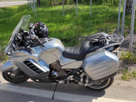 2008 Kawasaki GTR 1400 (Concours 14), серебристый, 680000 рублей, вид 1