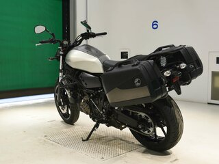 2017 Yamaha XSR700, серебристый, 680000 рублей, вид 5
