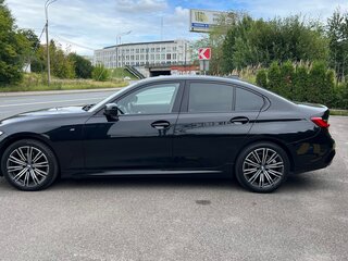 2019 BMW 3 серии 320i xDrive VII (G2x), чёрный, 3850000 рублей, вид 4