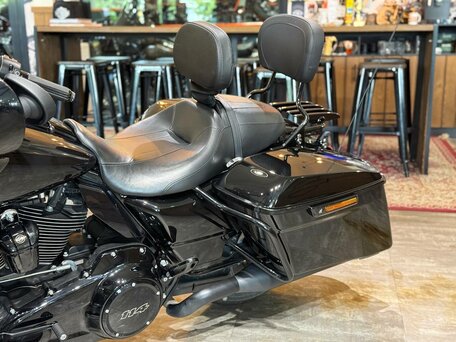 2022 Harley-Davidson Street Glide, чёрный, 2700000 рублей, вид 5
