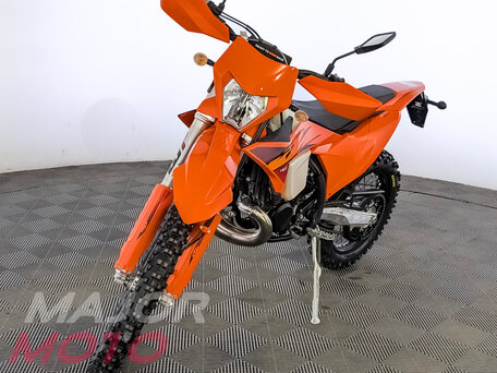 2026 KTM 300 EXC, оранжевый, 1299000 рублей, вид 3