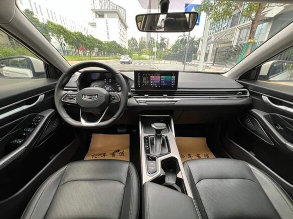 2022 Geely Emgrand II, белый - вид 6