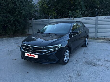 2020 Volkswagen Polo VI, чёрный, 1800000 рублей, вид 2