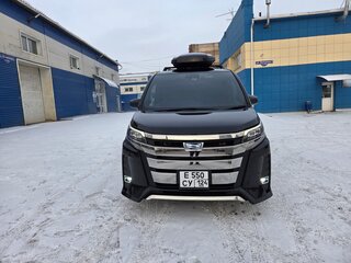 2018 Toyota Noah III (R80) Рестайлинг, чёрный, 2700000 рублей, вид 2