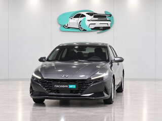 2022 Hyundai Avante VII, серый, 1680500 рублей, вид 3