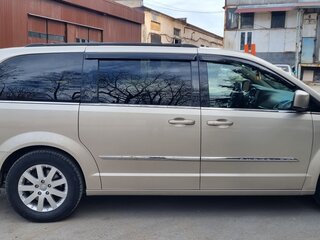 2012 Chrysler Town & Country V Рестайлинг, золотистый, 1250000 рублей, вид 5