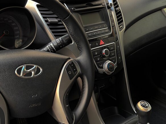 2012 Hyundai i30 II, красный, 790000 рублей - вид 3