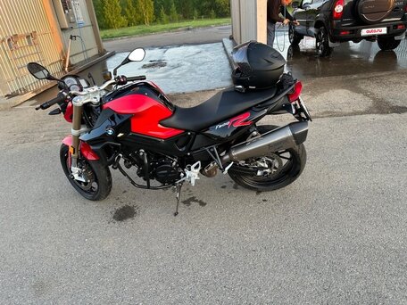 2018 BMW F 800 R, красный, 780000 рублей, вид 4