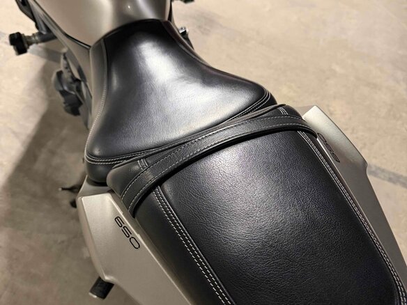 2017 Kawasaki Z 650, серебристый, 550000 рублей - вид 6