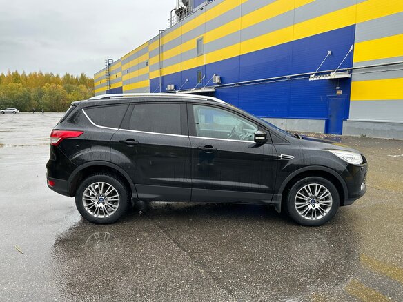 2013 Ford Kuga II, чёрный, 1100000 рублей - вид 3
