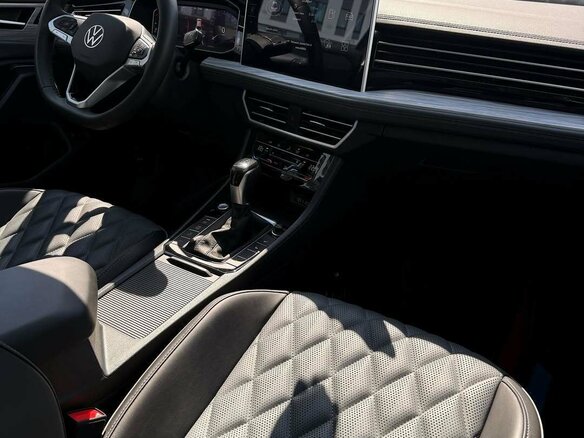 2023 Volkswagen Sagitar III Рестайлинг, серебристый, 1640000 рублей - вид 13