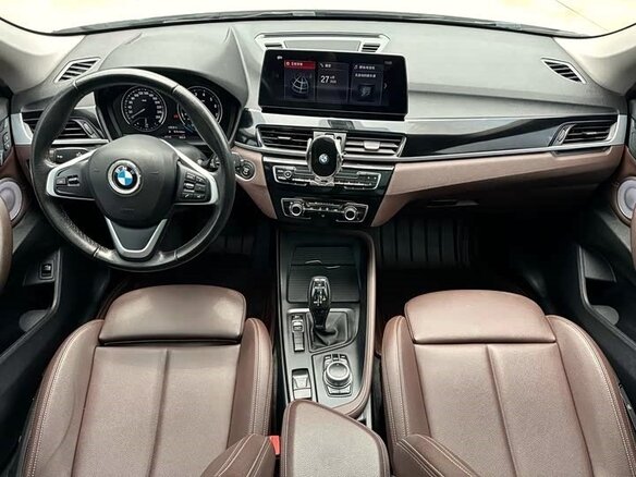 2021 BMW X1 18i sDrive II (F48) Рестайлинг, белый, 1940000 рублей - вид 11