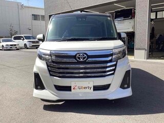 2023 Toyota Roomy I Рестайлинг, белый, 792000 рублей, вид 2