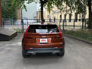 2020 Cadillac XT4 I, оранжевый, 3150000 рублей, вид 4