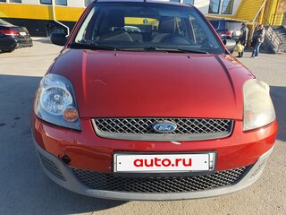 2007 Ford Fiesta Mk5, красный, 320000 рублей, вид 4