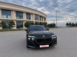 2024 BMW 7 серии 740i xDrive VII (G70), чёрный, 12900000 рублей, вид 2